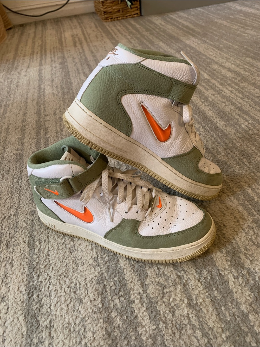 Nike Mid-Top Sneakers in Olive Green, White and Orange